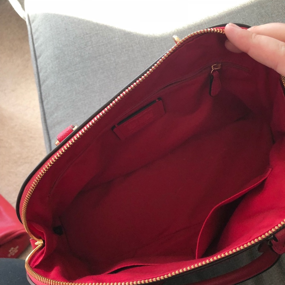 Coach Purse - Worn only a few times. - Picture 2 of 4